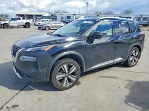 Nissan Rogue SL 2.5L 4 2021