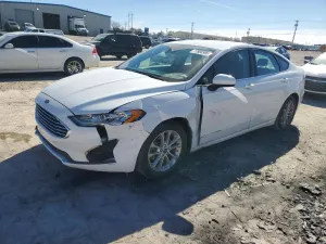 Ford Fusion SE 1.5L 4 2020