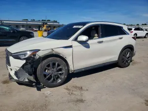Infiniti QX50 ESSENTIAL 2.0L 4 2019