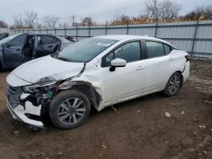 Nissan Versa SV 1.6L 4 2024