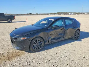 Mazda 3 PREFERRED 2.5L 4 2022