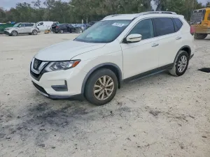 Nissan Rogue S 2.5L 4 2020