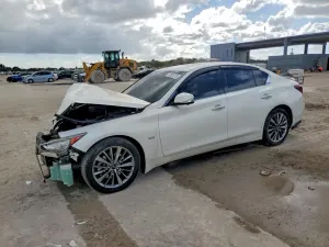 Infiniti Q50 LUXE 3.0L 6 2019