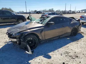 BMW M4 3.0L 6 2025