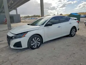 Nissan Altima S 2.5L 4 2024