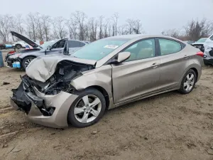 Hyundai Elantra GLS 1.8L 4 2013
