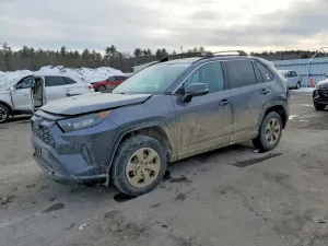 Toyota Rav4 LE 2.5L 4 2021
