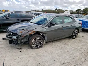 Hyundai Elantra SEL SPORT 2.0L 4 2025