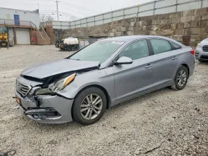 Hyundai Sonata SE 2.4L 4 2015