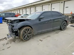 Chrysler 300 3.6L 6 2022