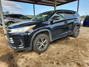 Toyota Highlander 3.5L 6 2017