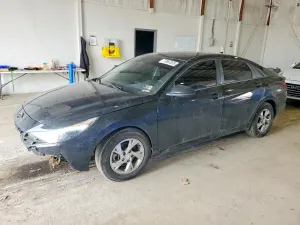 Hyundai Elantra SE 2.0L 4 2023
