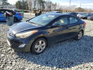 Hyundai Elantra GLS 1.8L 4 2013