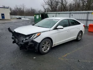 Hyundai Sonata SE 2.4L 4 2016