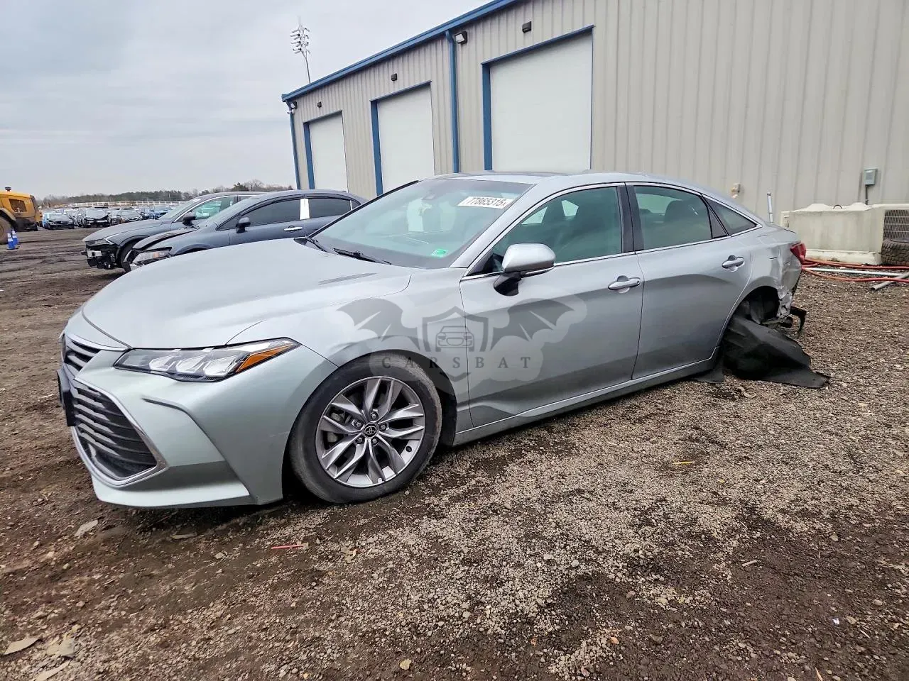 Toyota Avalon XLE 3.5L 6 2021