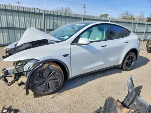 Tesla Model Y 2026