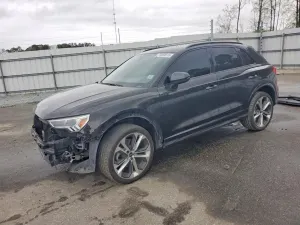 Audi Q3 2.0L 4 2021