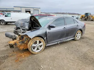 Toyota Camry L 2.5L 4 2014