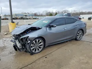 Nissan Maxima SV 3.5L 6 2020