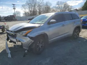 Toyota Highlander XLE 3.5L 6 2016