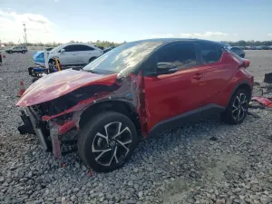 Toyota C-HR XLE 2.0L 4 2020
