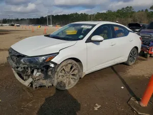 Nissan Sentra 2.0L 4 2025
