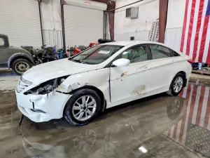 Hyundai Sonata GLS 2.4L 4 2013