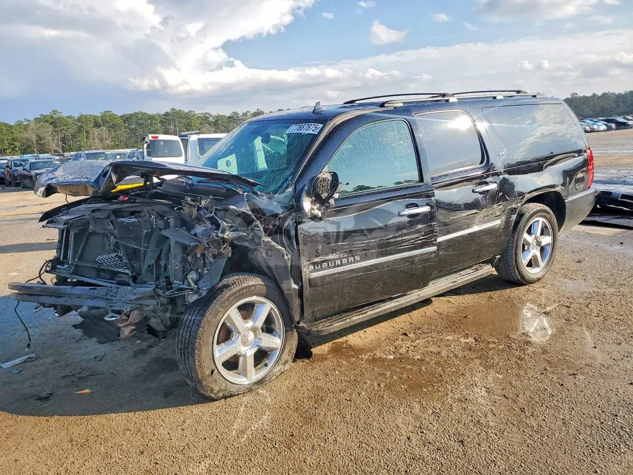 Chevrolet Suburban 5.3L 8 2012