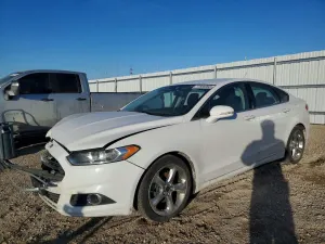 Ford Fusion SE 2.5L 4 2015
