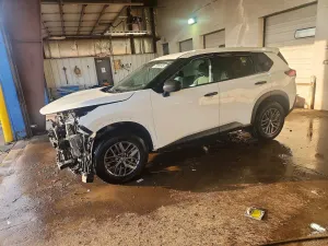 Nissan Rogue S 2.5L 4 2021