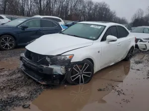 Lexus IS 2.5L 6 2015