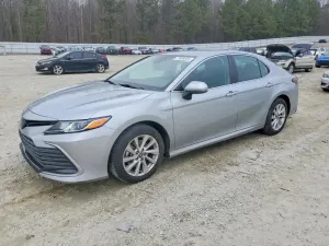 Toyota Camry LE 2.5L 4 2023