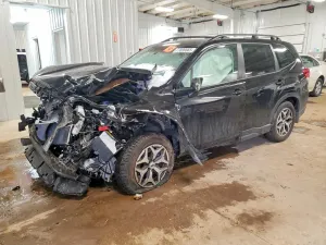 Subaru Forester PREMIUM 2.5L 4 2024