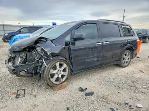 Toyota Sienna 3.5L 6 2014