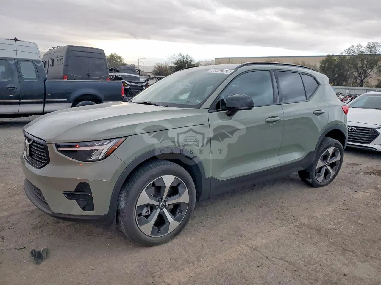Volvo XC40 CORE 2.0L 4 2024