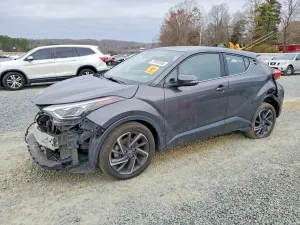 Toyota C-HR XLE 2.0L 4 2022
