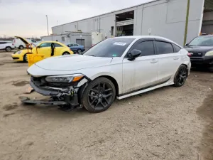Honda Civic 2.0L 4 2025