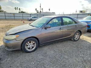 Toyota Camry LE 3.0L 6 2005