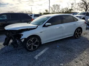 Volkswagen Passat R-LINE 2.0L 4 2020