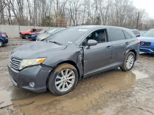 Toyota Venza LE 2.7L 4 2012