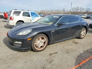 Porsche Panamera 4.8L 8 2011