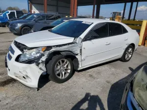 Chevrolet Malibu 1LT 2.5L 4 2013