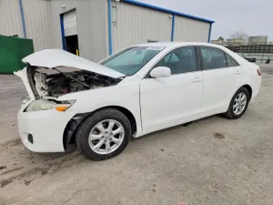 Toyota Camry BASE 2.5L 4 2011