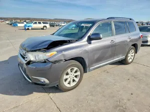 Toyota Highlander BASE 3.5L 6 2012