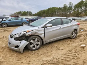 Hyundai Elantra GLS 1.8L 4 2012