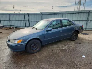 Toyota Camry CE 2.2L 4 2000