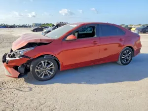 Kia Cerato / Forte / K3 LX 2.0L 4 2023