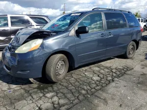Toyota Sienna CE 3.5L 6 2007