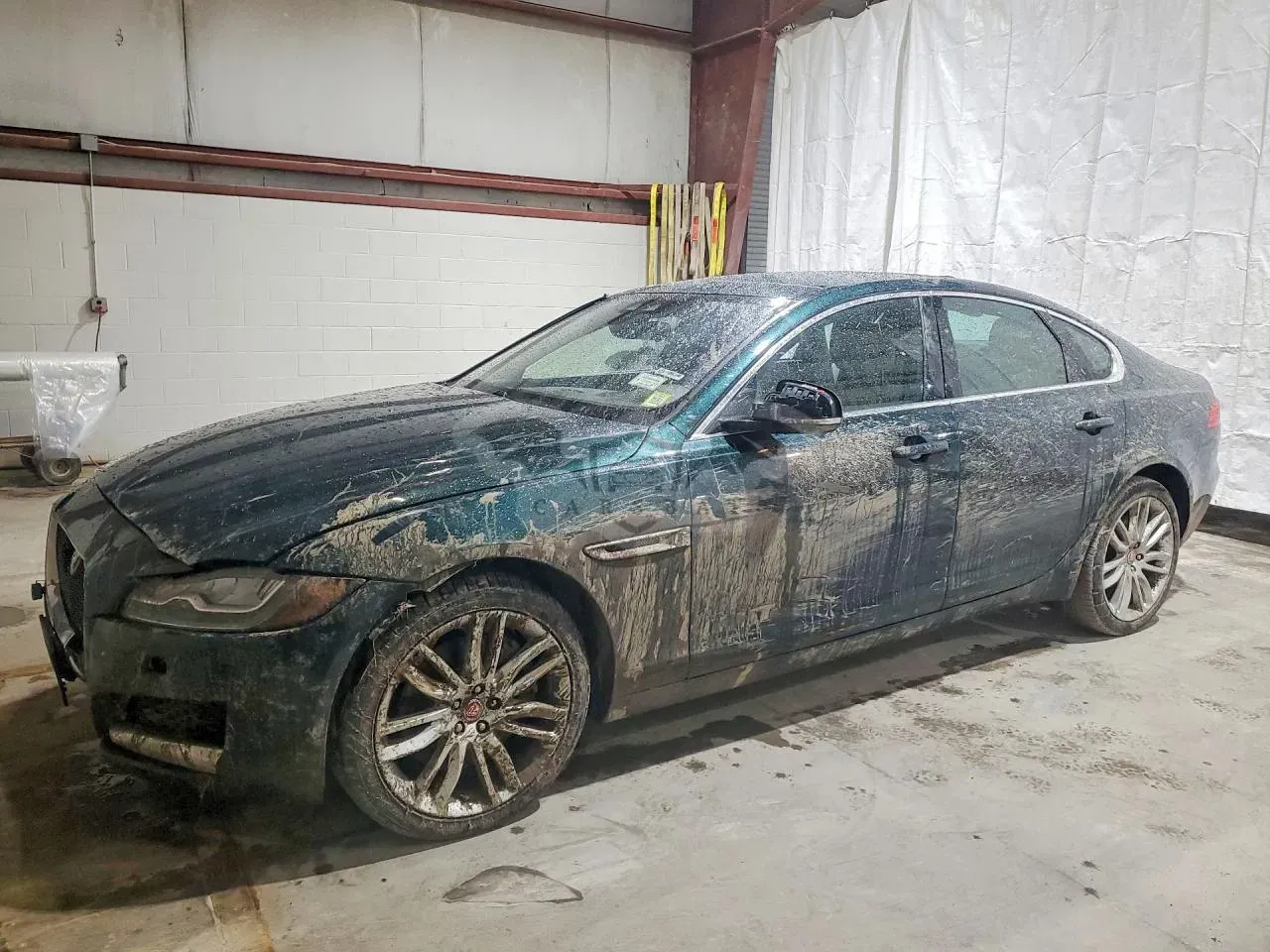 Jaguar XF 3.0L 6 2016