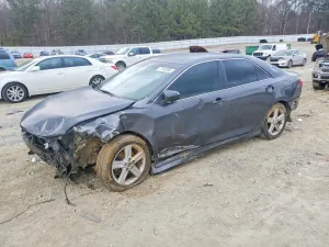 Toyota Camry BASE 2.5L 4 2012